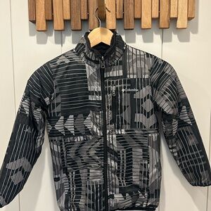 Columbia Kid’s Black & Gray Patterned Insulated Reversible Jacket
